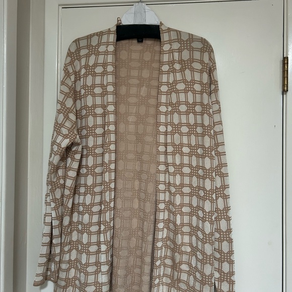 Ann Taylor Sweaters - Ann Taylor open Cardigan